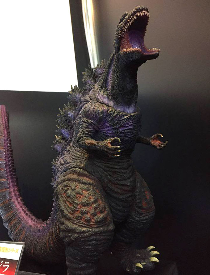 X-Plus Reveals 30cm Burning Godzilla, 25cm Titanosaurus And Kaiser