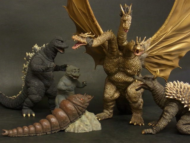 X-Plus DAM '68 Manda And Mothra Larva Set Vol 1 - Kaiju Battle